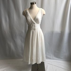 LIKE NEW Marc Jacobs Stylish Crinkled White Dress